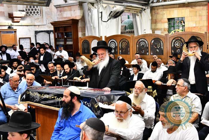 תפילות במערת המכפלה תשפג (75)